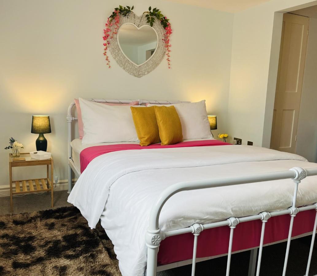 Beautiful Beachfront Retreat With A Stunning Sea View For The Ultimate Escape Away From The Busy World Below Herne Bay Luaran gambar